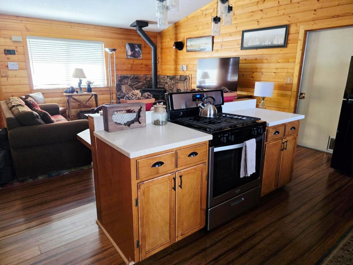 Bear Escapes II Affordable Luxury Cabin Sugarloaf 외부 사진