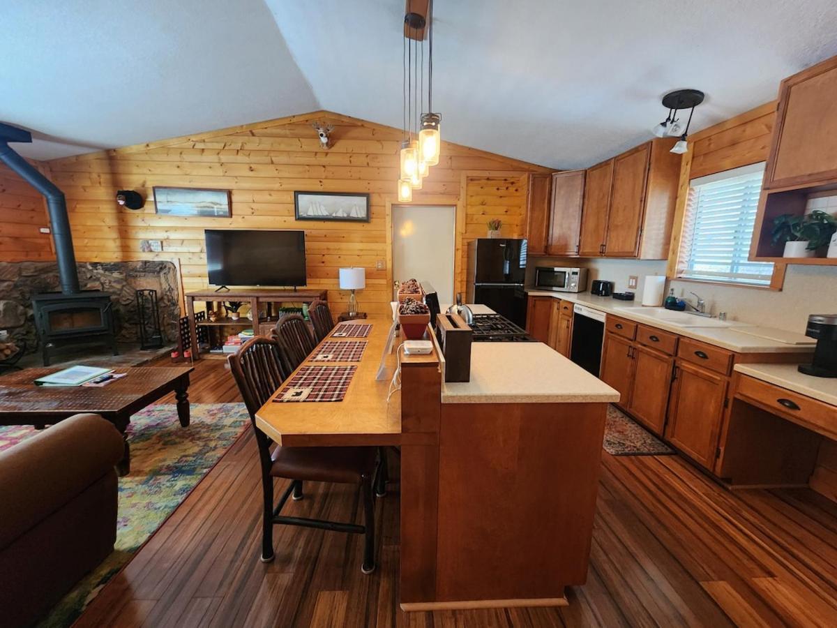 Bear Escapes II Affordable Luxury Cabin Sugarloaf 외부 사진