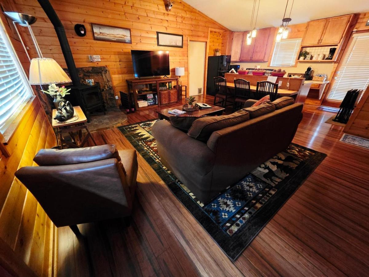 Bear Escapes II Affordable Luxury Cabin Sugarloaf 외부 사진